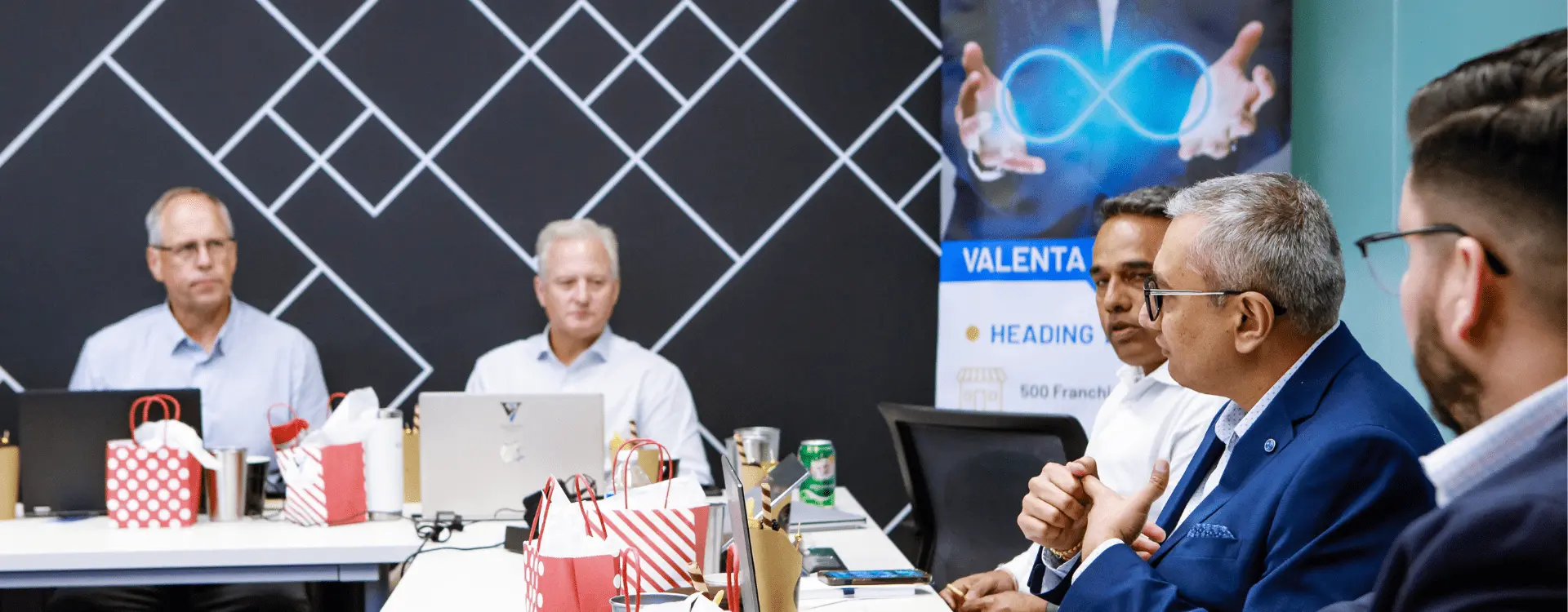 Valenta Launches the World’s First AI Franchise Opportunity in the UK